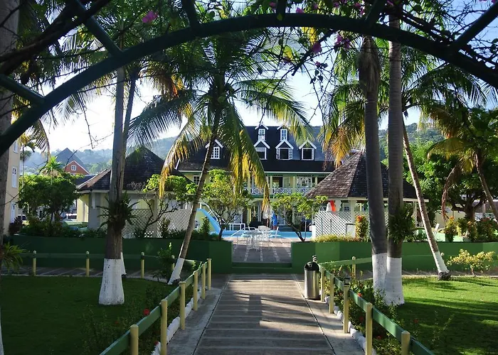 30 Apartment Ocho Rios