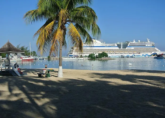 30 * Ocho Rios