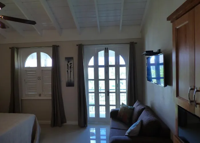 30 Apartment Ocho Rios